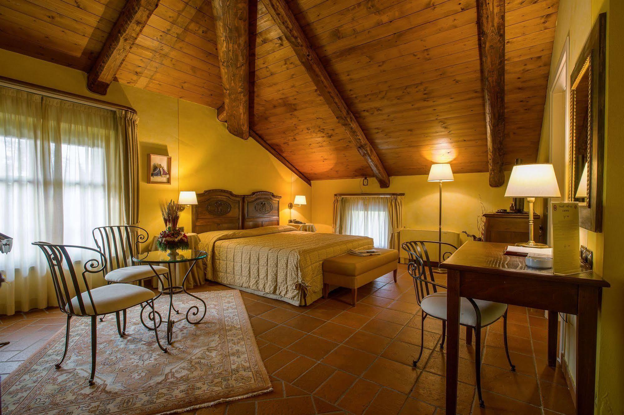 Romantic Hotel Furno San Francesco al Campo ภายนอก รูปภาพ